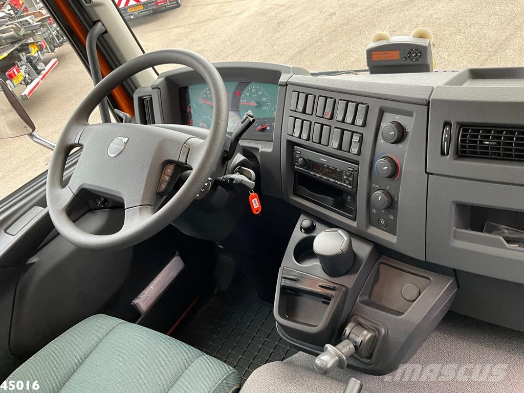 Volvo FL 250 VDK 9m³ met AE weegsysteem Renovationslastbiler