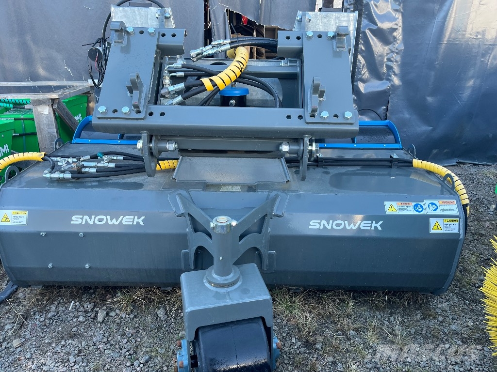 Snowek C220m Sonstige Schneeräumgeräte