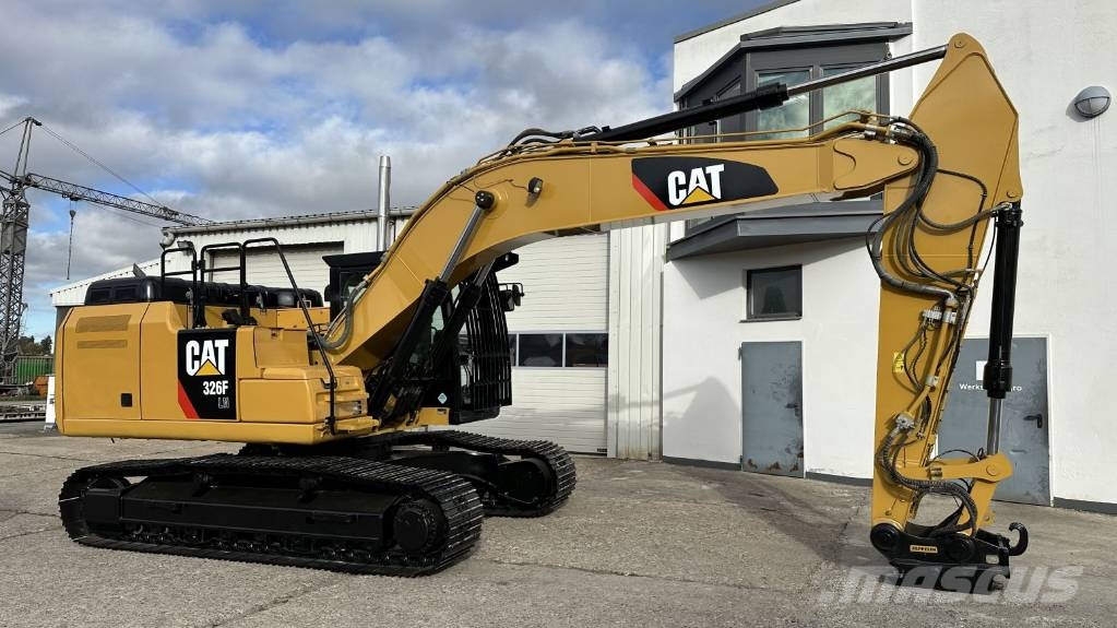 CAT 326F LN Pelle sur chenilles