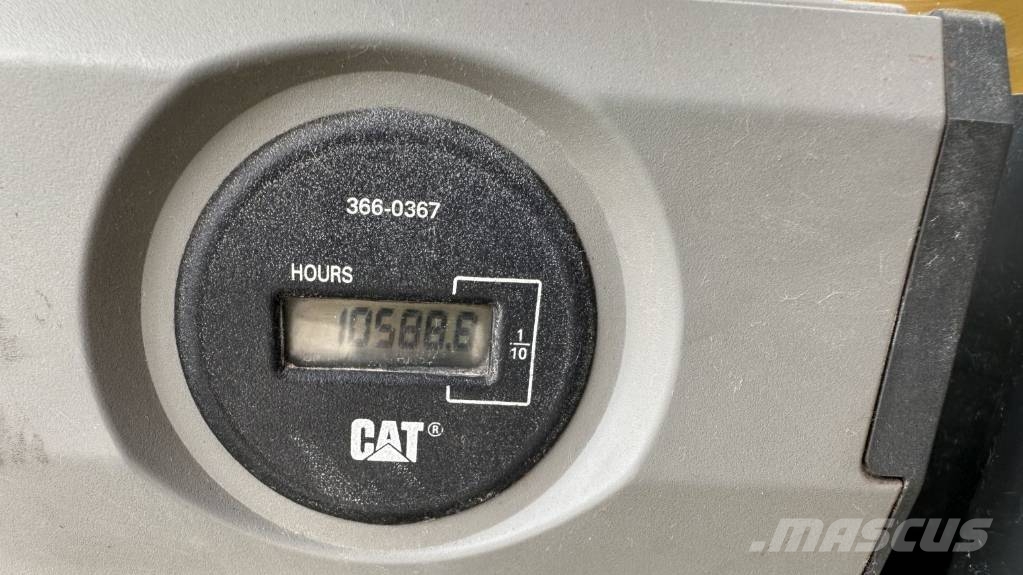 CAT 326F LN Pelle sur chenilles