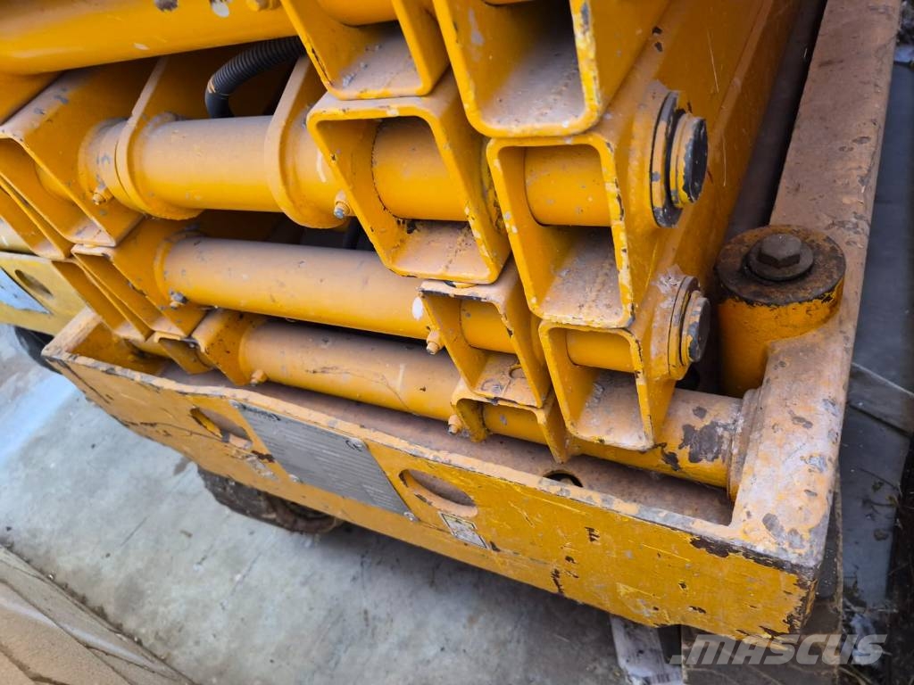 Haulotte Compact 10 N Schaarhoogwerkers