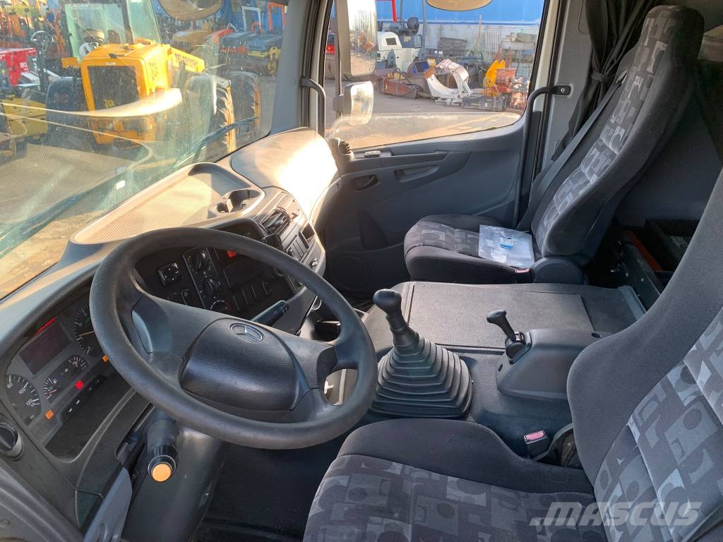 Mercedes-Benz Atego 1328 L Oprijwagen