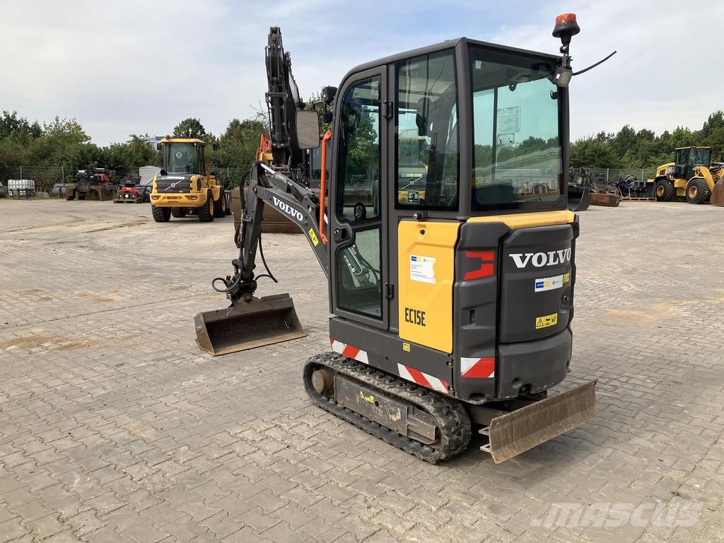Volvo EC 15 E 小型挖掘机