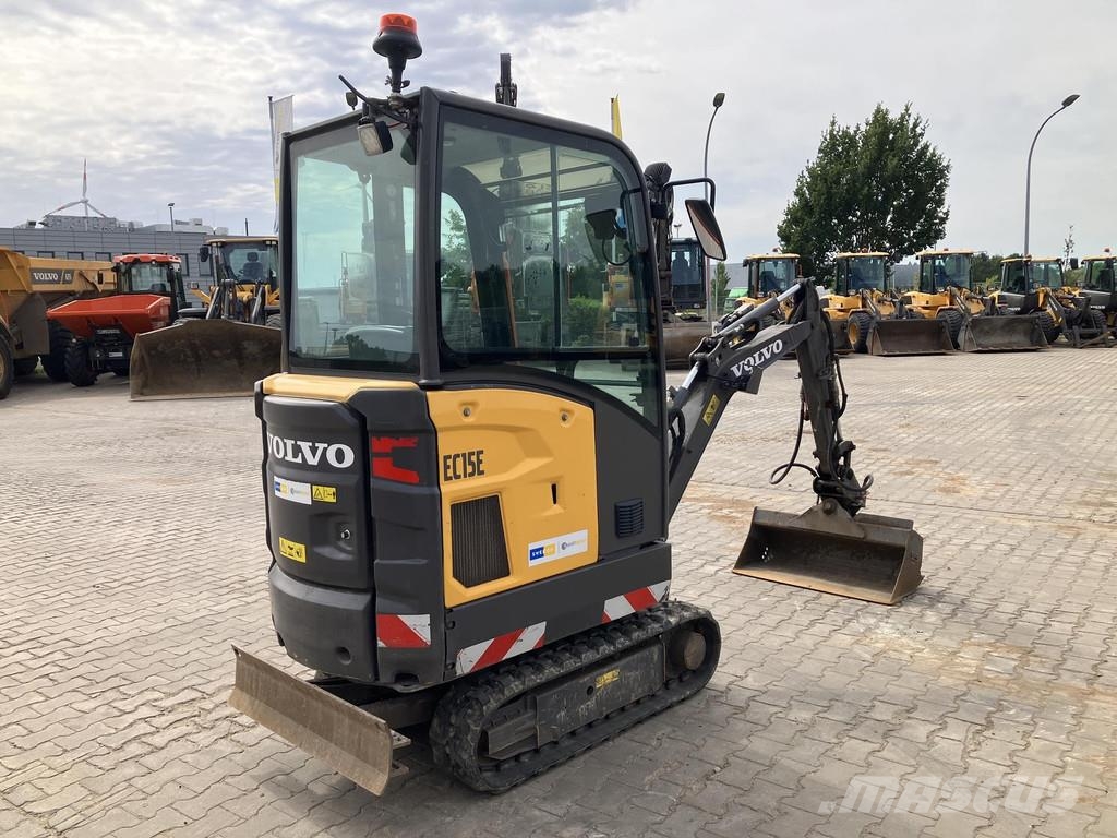 Volvo EC 15 E 小型挖掘机