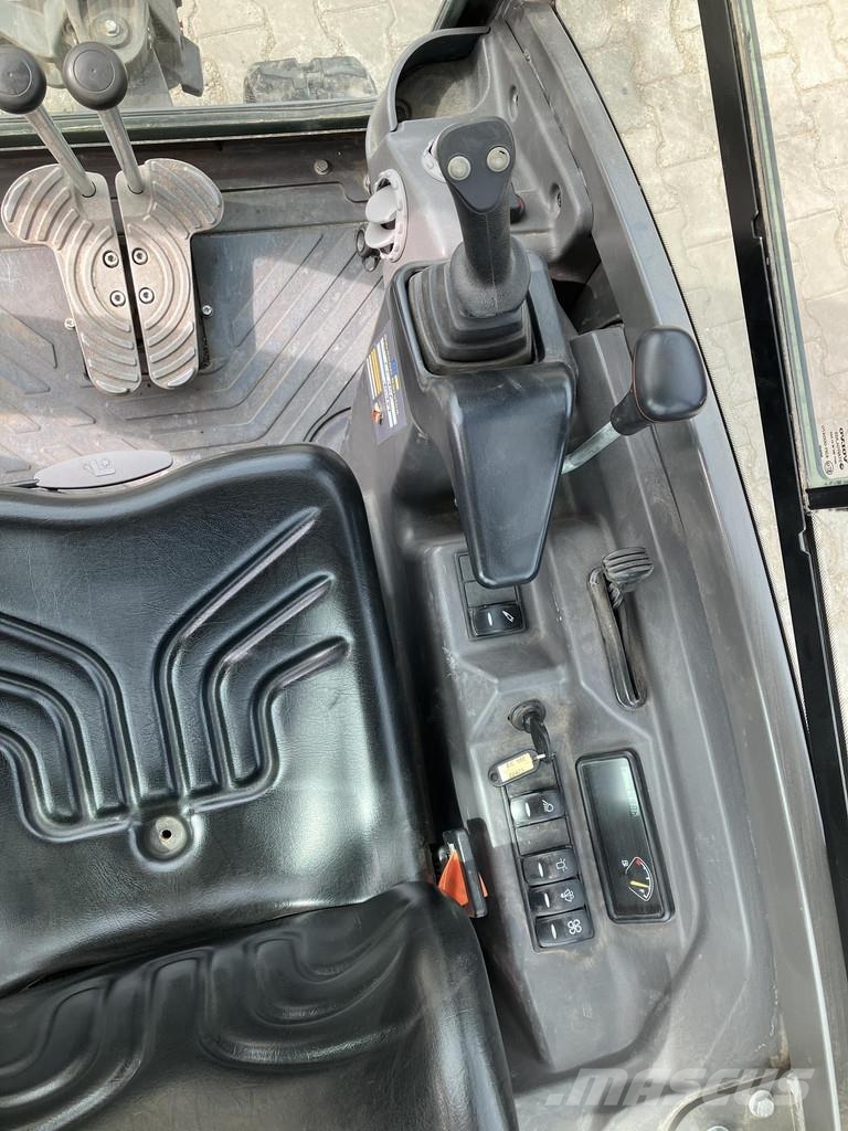 Volvo EC 15 E 小型挖掘机