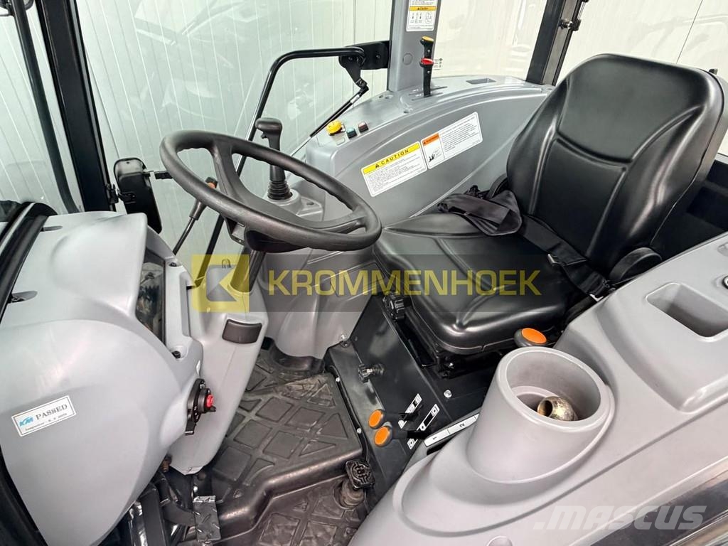 Branson 5025CH Tractoren