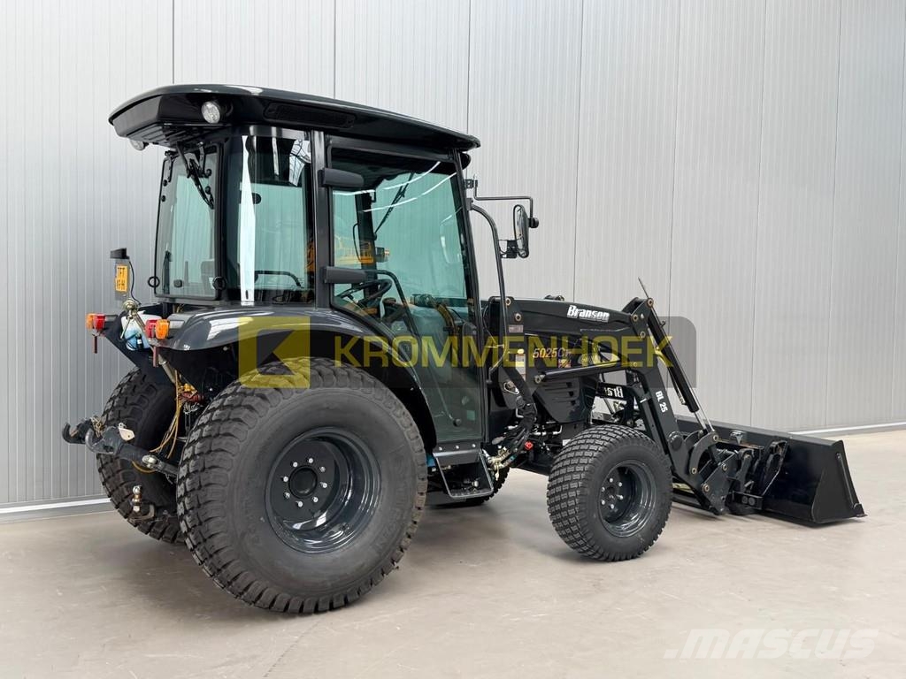 Branson 5025CH Tractoren