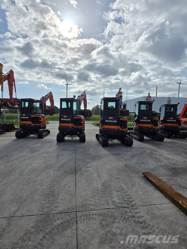 Develon / Doosan DX 27 Z-7 Mini pelle < 7t
