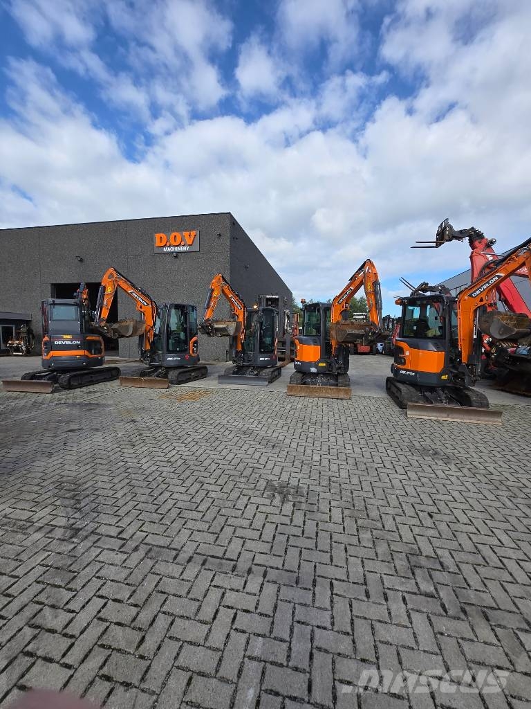 Develon / Doosan DX 27 Z-7 Mini pelle < 7t