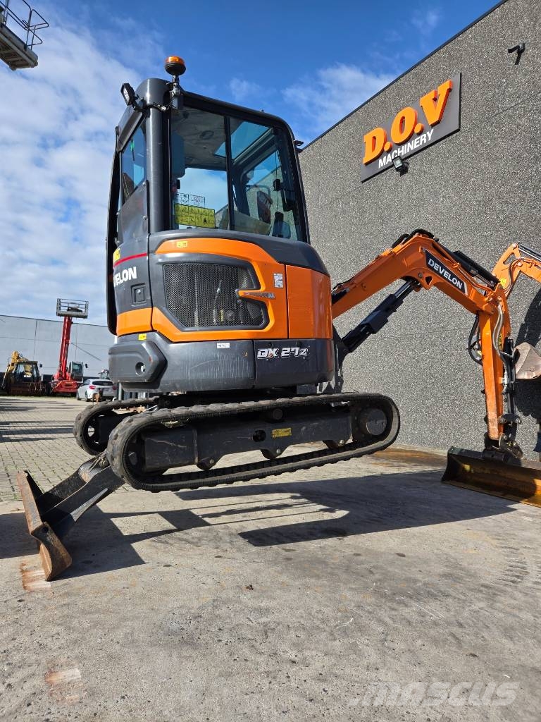 Develon DX 27 Z-7 حفارات صغيرة أقل من 7 طن (حفارات صغيرة)
