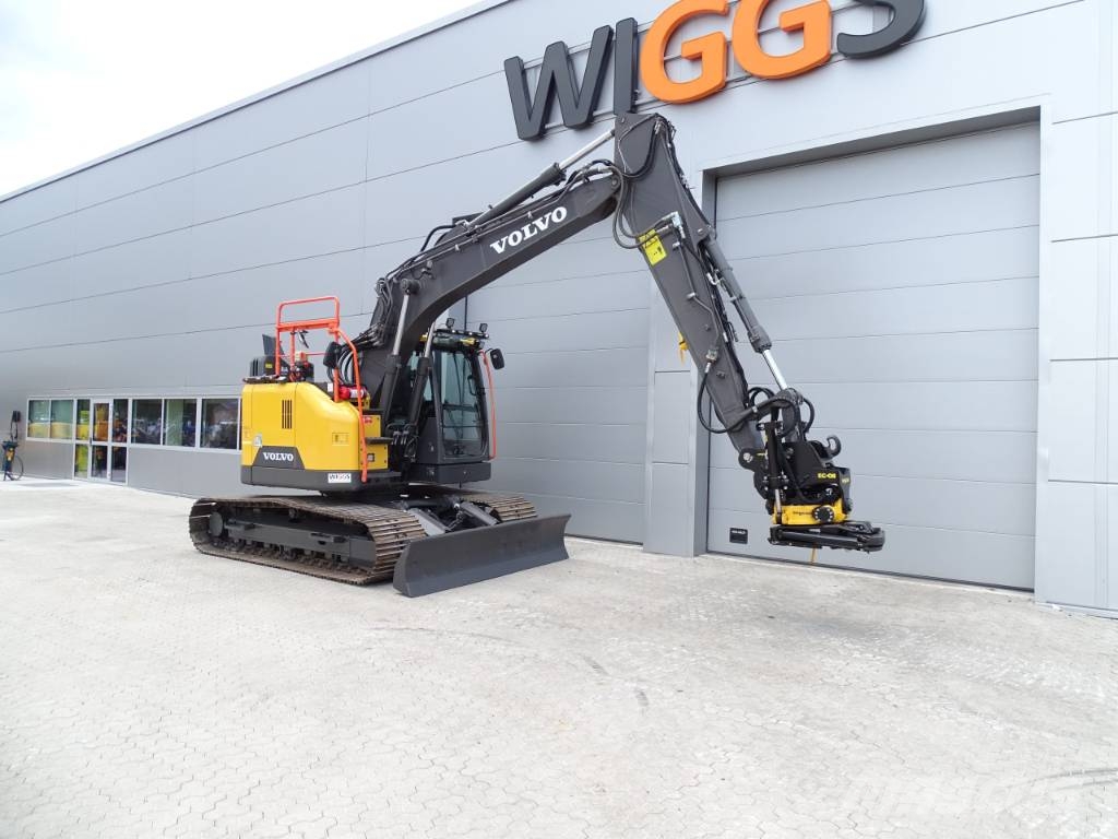 Volvo ECR 145 EL حفارات زحافة