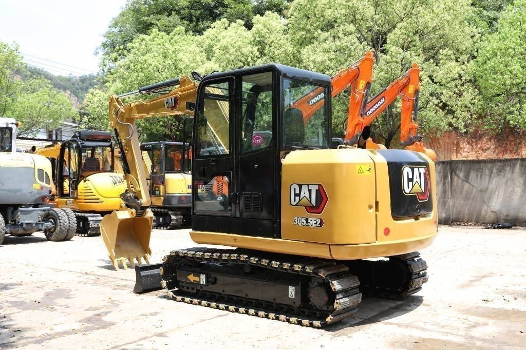 CAT 305.5E2 Mini bagri <7t