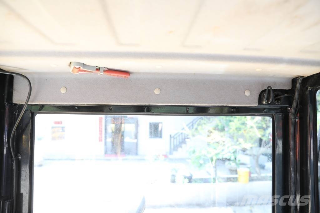 CAT 305.5E2 Mini bagri <7t