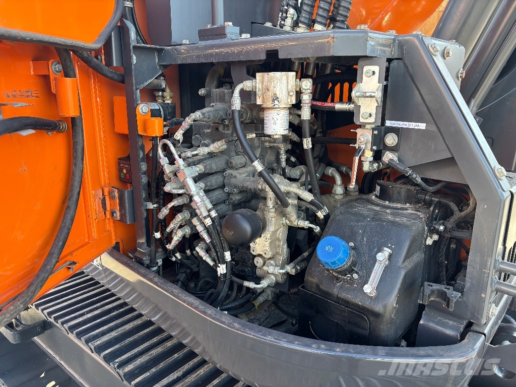 Doosan DX 140 LCR / Pyörittäjä, Rasvari Bandgrävare