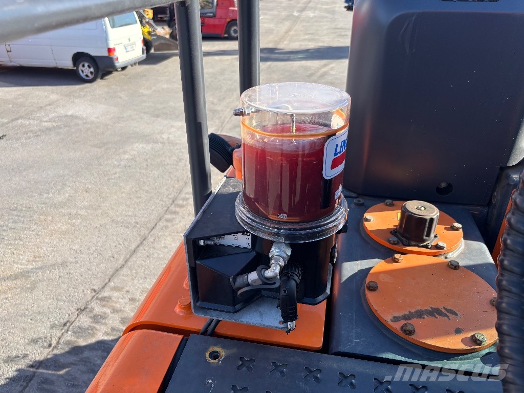 Doosan DX 140 LCR / Pyörittäjä, Rasvari Bandgrävare