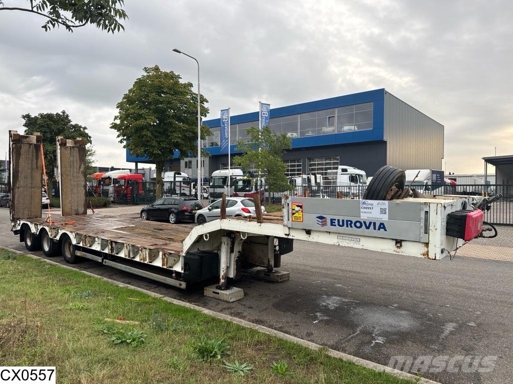 Kaiser Lowbed 57.000 KG نصف مقطورة مسطحة منخفضة