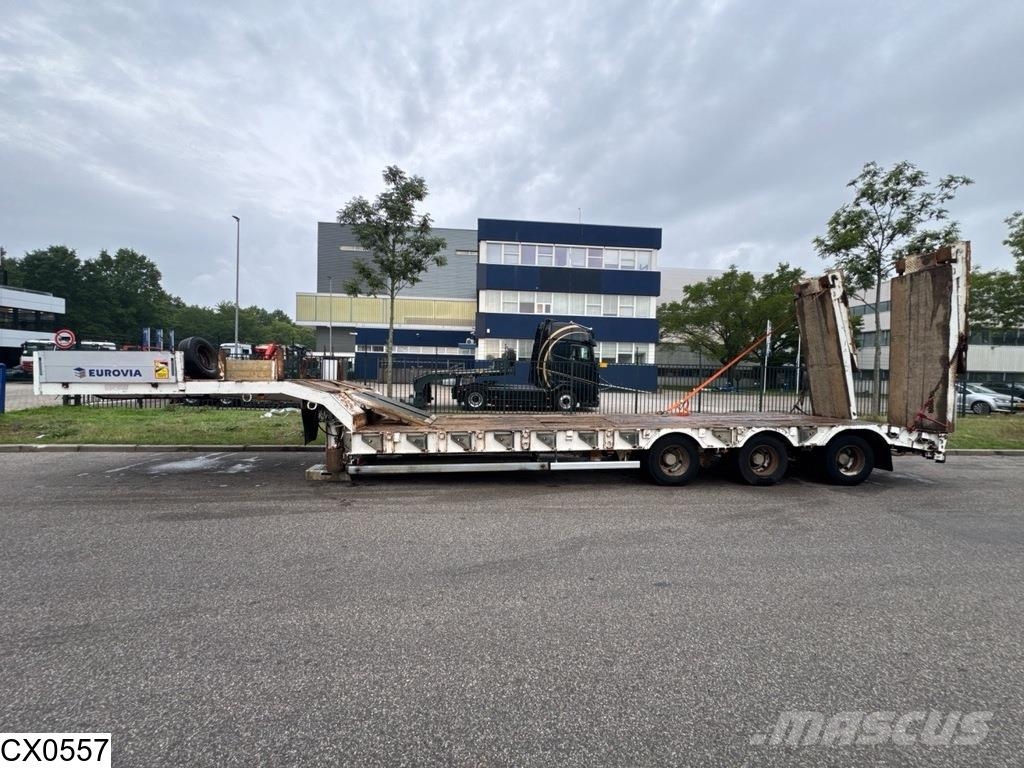Kaiser Lowbed 57.000 KG نصف مقطورة مسطحة منخفضة