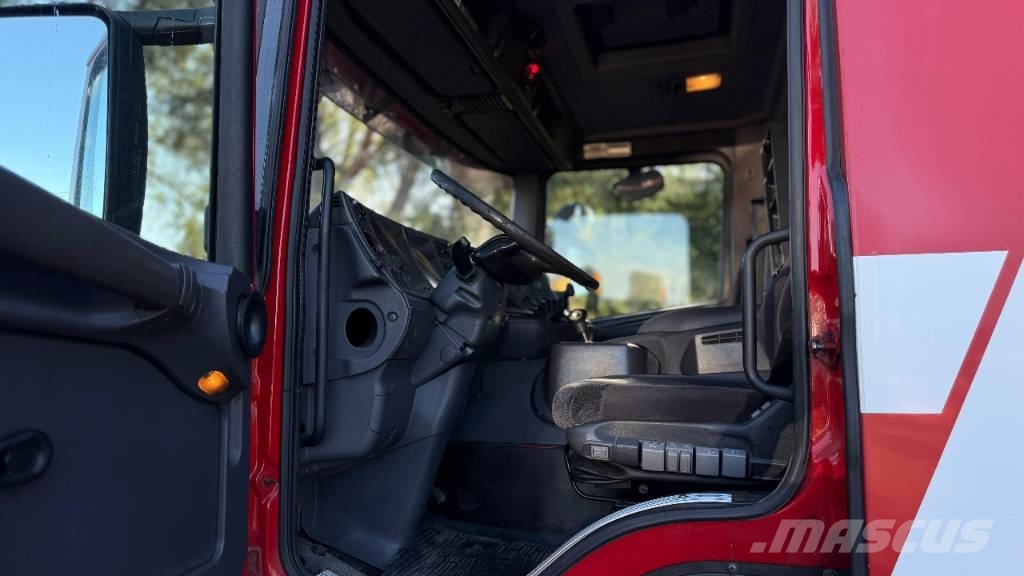 Scania P 94 Tienhoitoautot