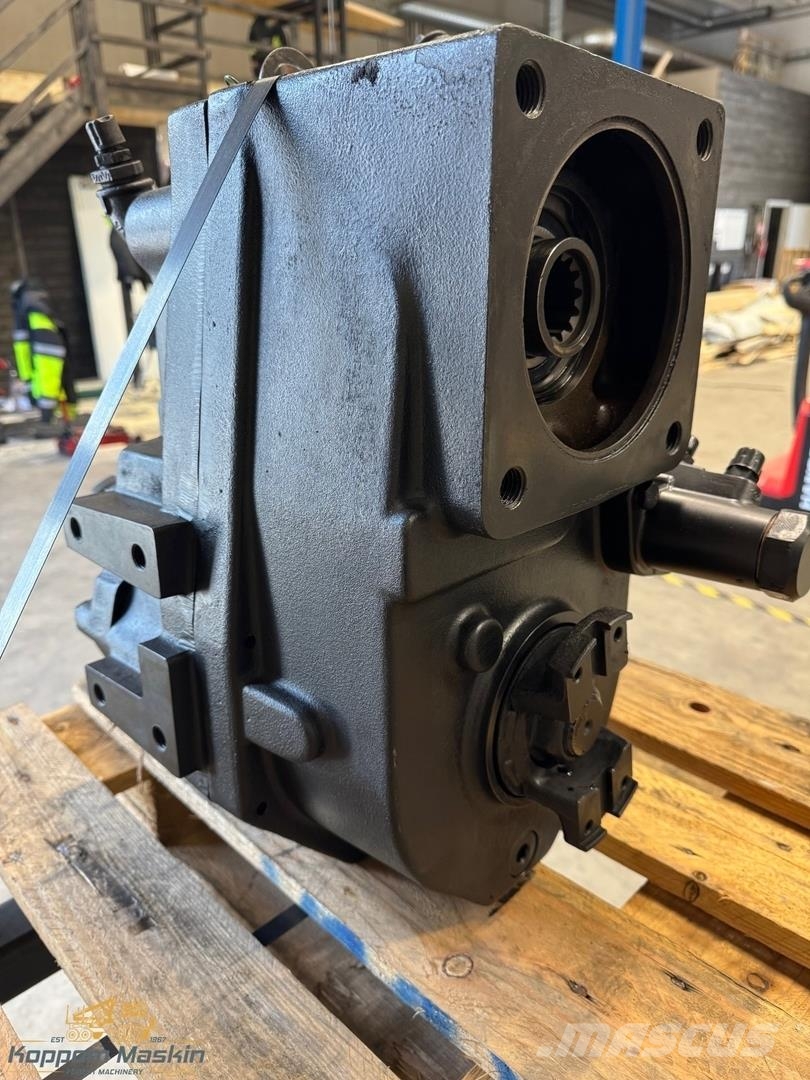 John Deere F070440 KM Certified växellåda / Gearbox Used/Beg Transmission
