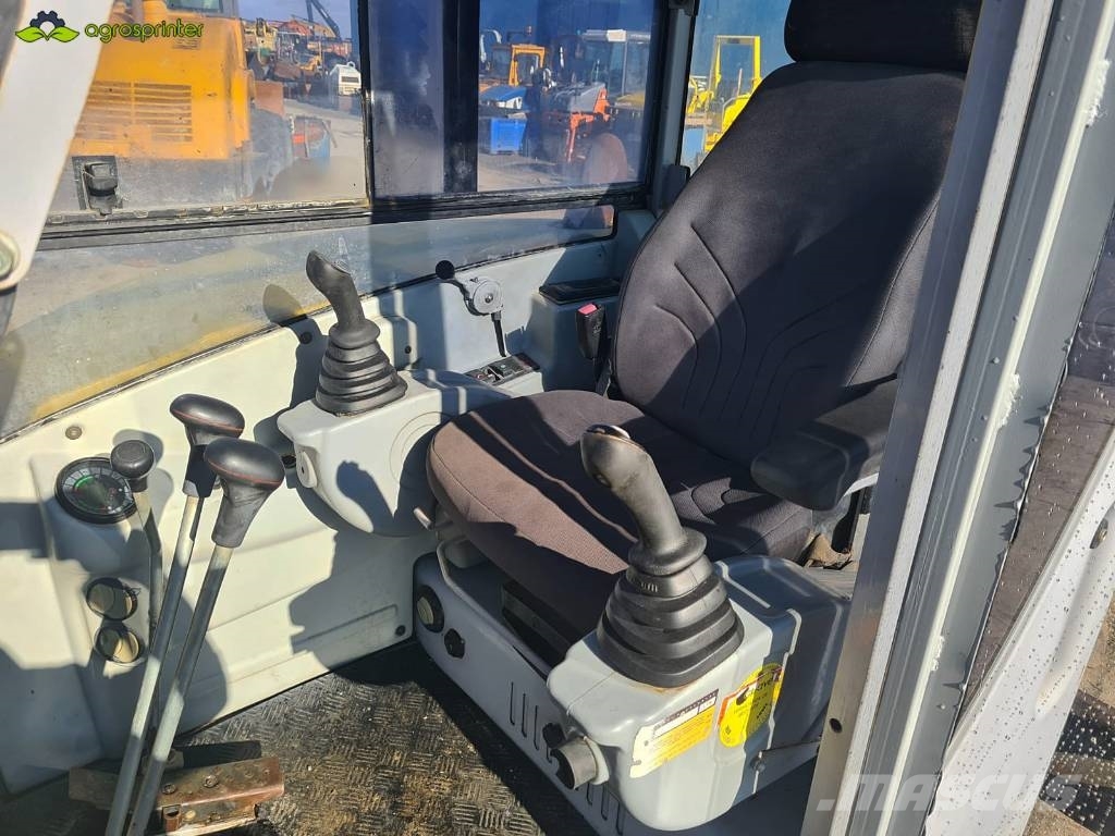 Neuson 6003 حفارات صغيرة أقل من 7 طن (حفارات صغيرة)
