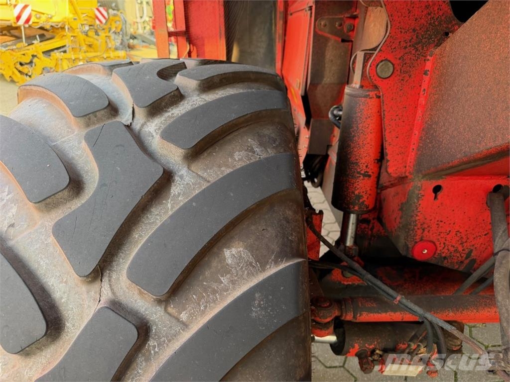 Grimme SE 150-60 UB Kombajni za zelenjavo
