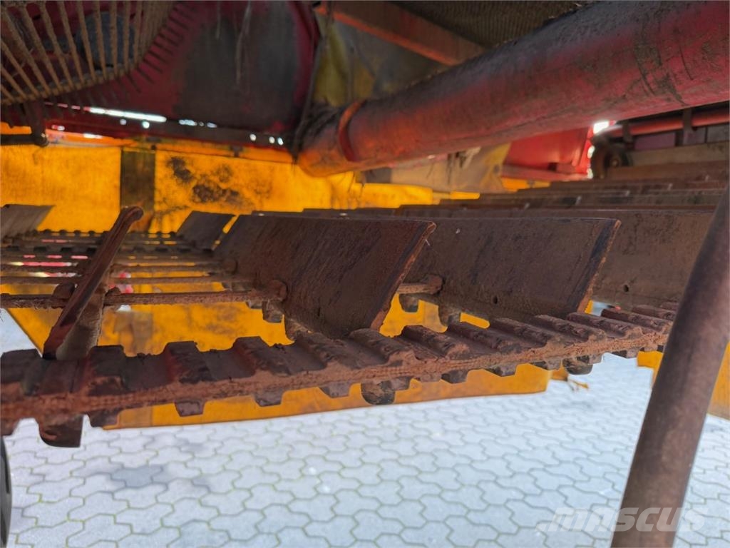 Grimme SE 150-60 UB Kombajni za zelenjavo