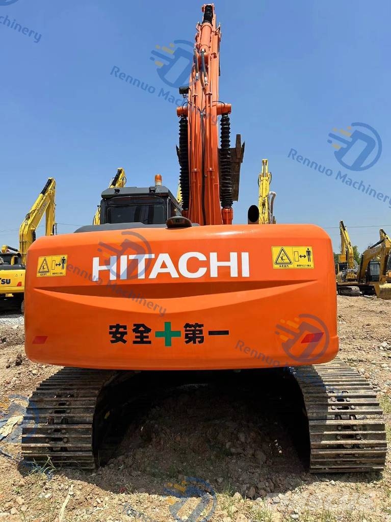 Hitachi ZX 210 LC Roomikekskavaatorid