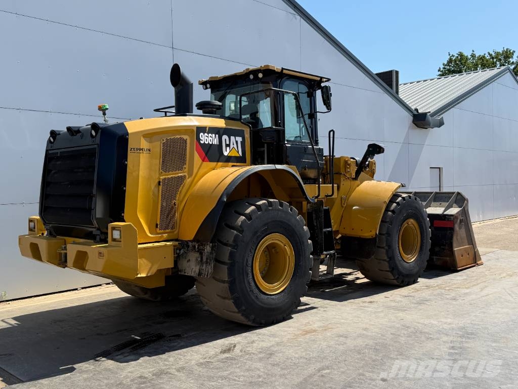 CAT 966M - Automatic Greasing / 3th Function Wheel loaders