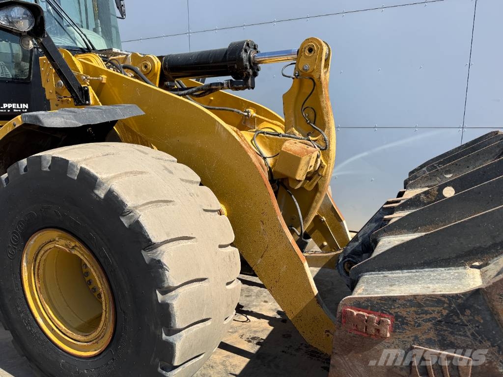 CAT 966M - Automatic Greasing / 3th Function Wheel loaders