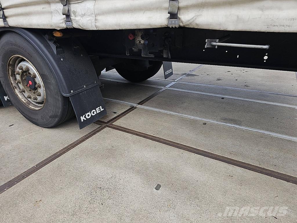 Kögel SN 24 HARD WOOD FLOOR نصف مقطورات بباب جانبي