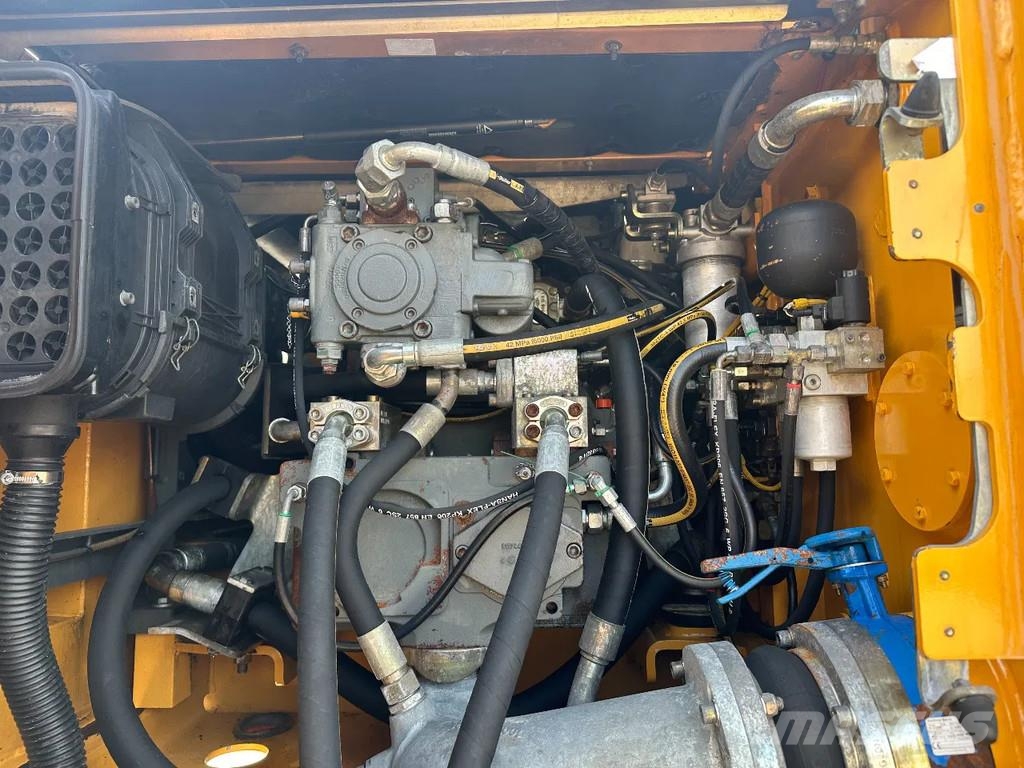 Liebherr R934C HDSL Escavadeiras de esteiras