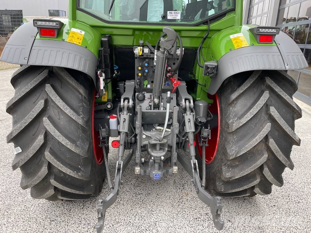Fendt 211s Profi Plus GPS/RTK Tractoren