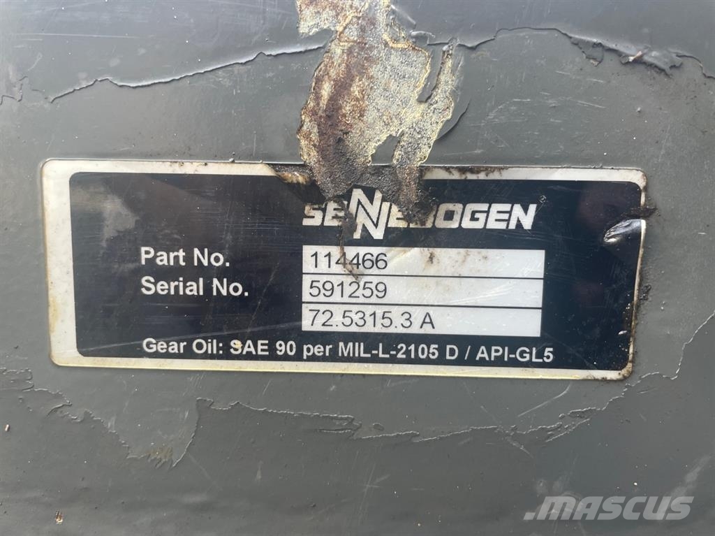 Sennebogen 835E-114466-Axle/Achse/As Осі