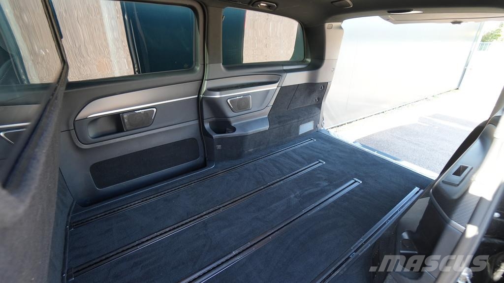 Mercedes-Benz V300d AVANTGARDE AMG ONLY 11.000KM Контейнер