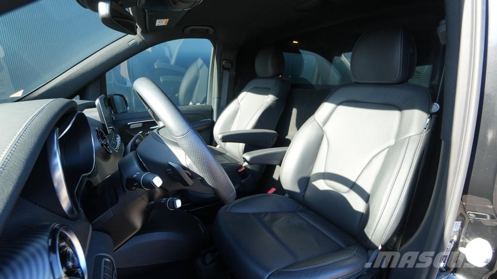 Mercedes-Benz V300d AVANTGARDE AMG ONLY 11.000KM Контейнер