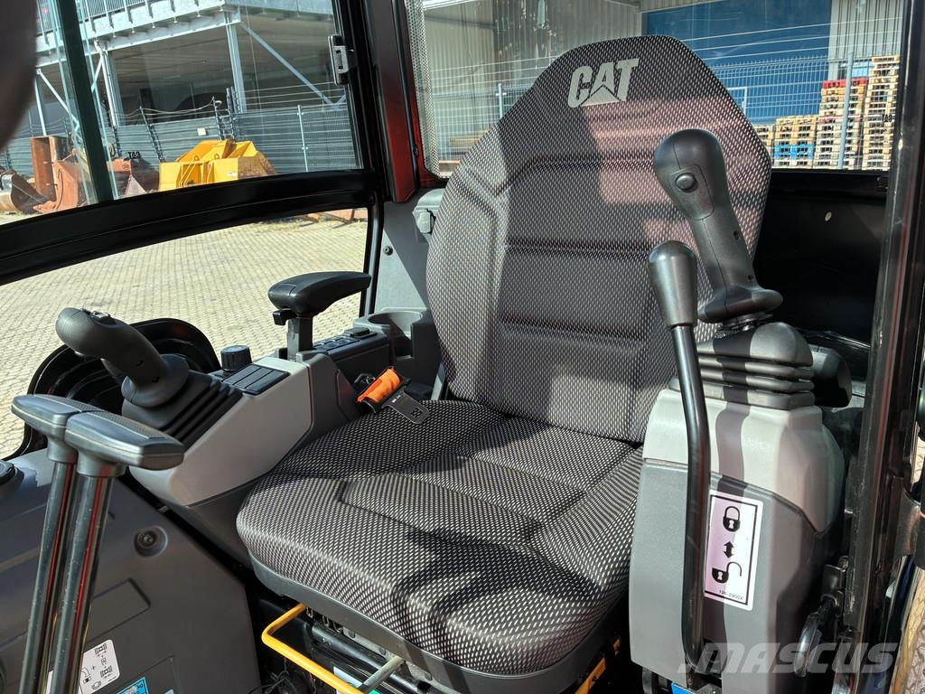 CAT 302-05CR Mini bagri <7t