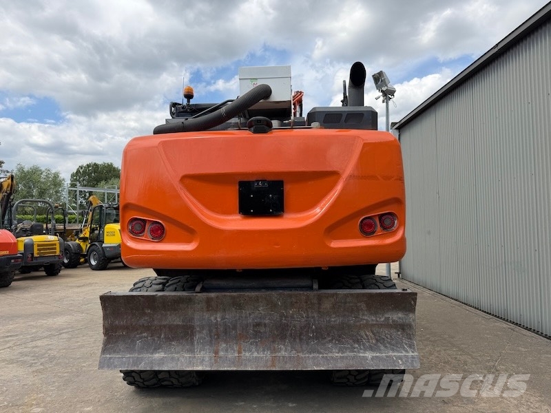 Hitachi ZX170W-6 حفارات بعجل