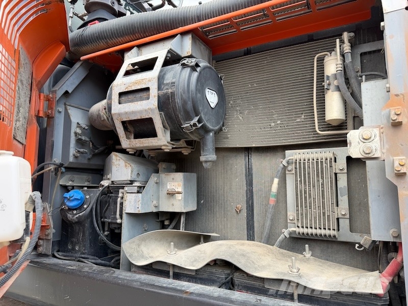 Hitachi ZX170W-6 حفارات بعجل