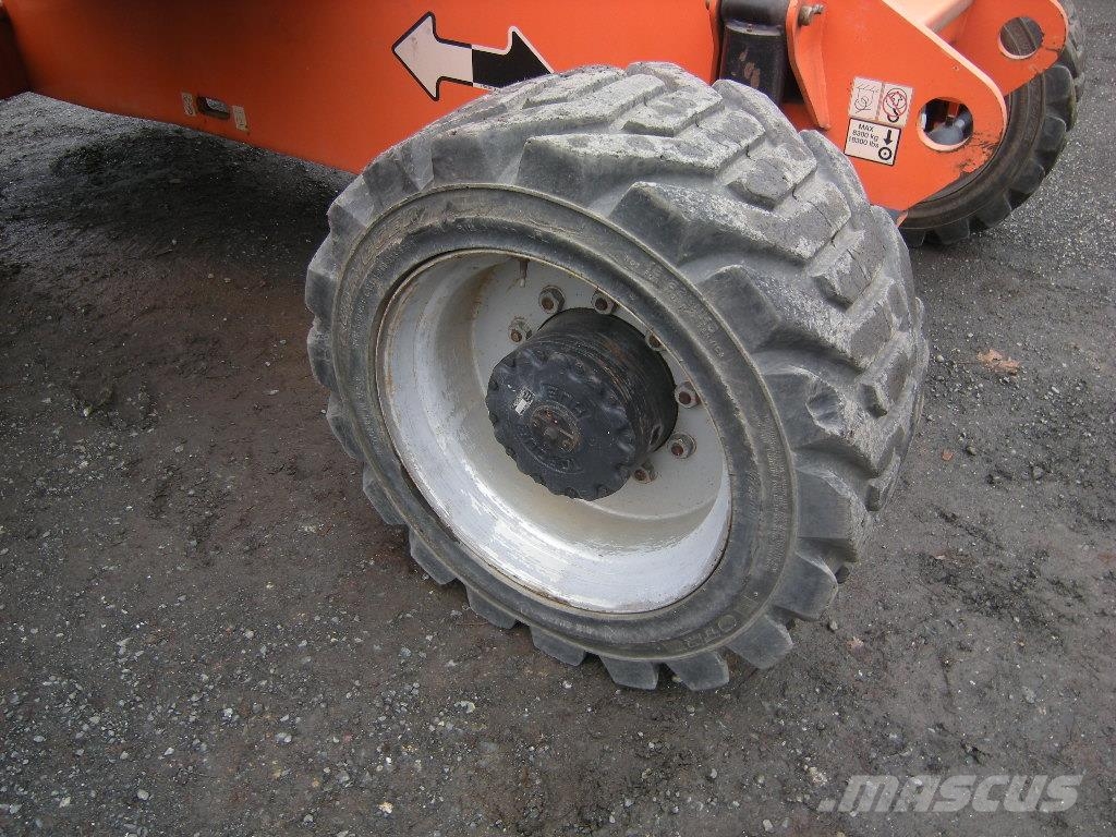 JLG 680 S Allrad Telescopic boom lifts