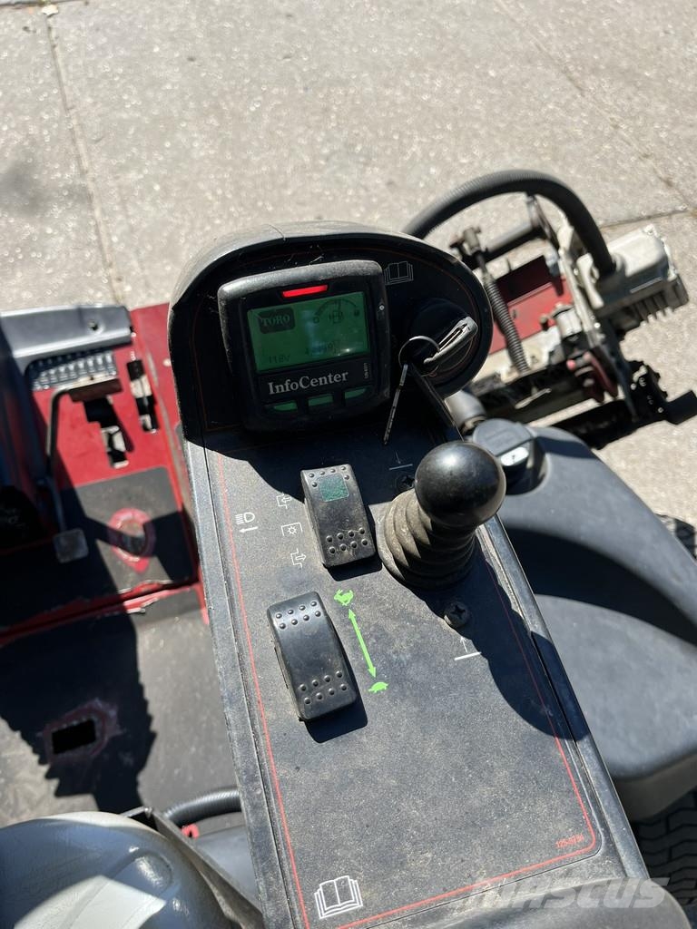 Toro Reelmaster 5010-H Crosstrax AWD ركوب الحشائش