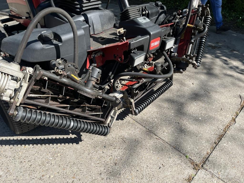 Toro Reelmaster 5010-H Crosstrax AWD ركوب الحشائش