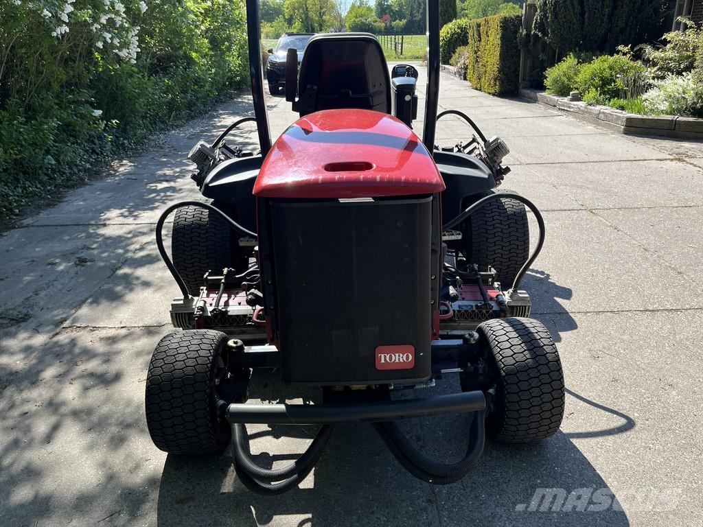 Toro Reelmaster 5010-H Crosstrax AWD ركوب الحشائش
