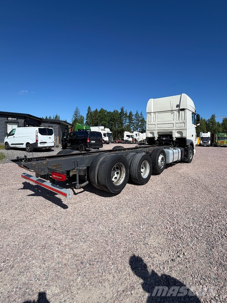 DAF XF 530 8x2/4 Chassis