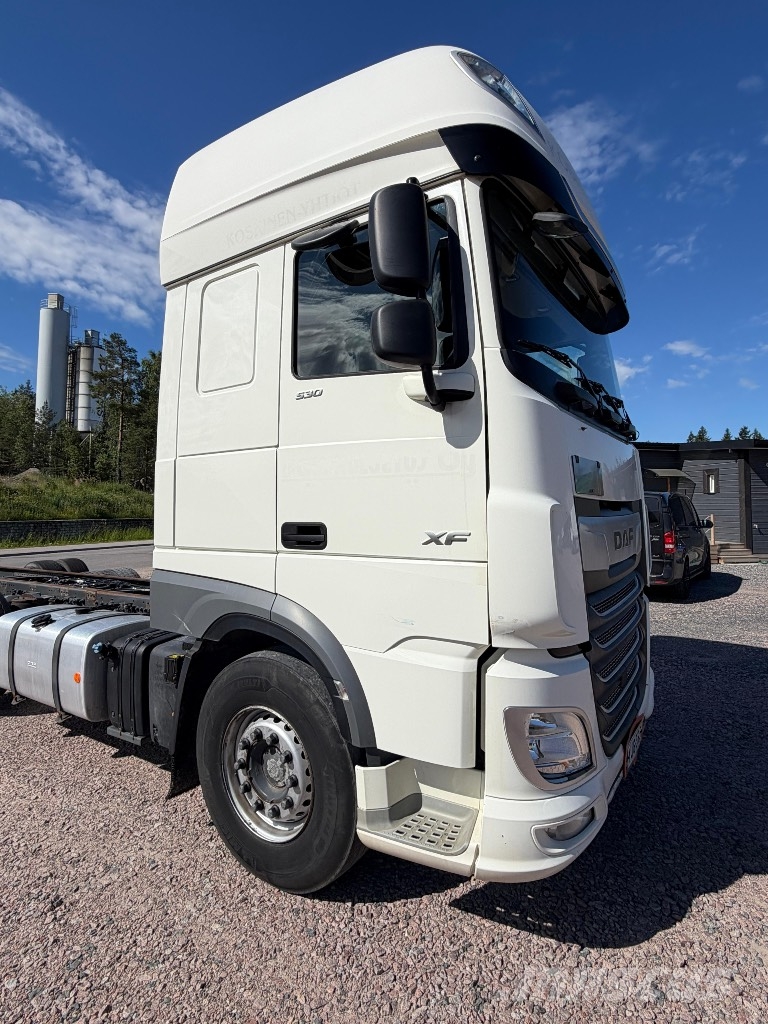 DAF XF 530 8x2/4 Chassis