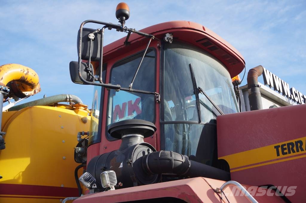 TerraGator TG 3104 Self-propelled liquid manure spreader ماكينات وملحقات تسميد أخرى