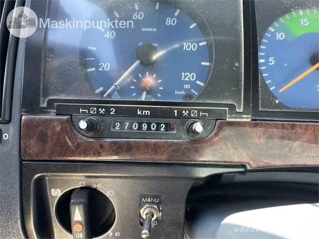Mercedes-Benz 1223L4X2 Tovornjaki zabojniki
