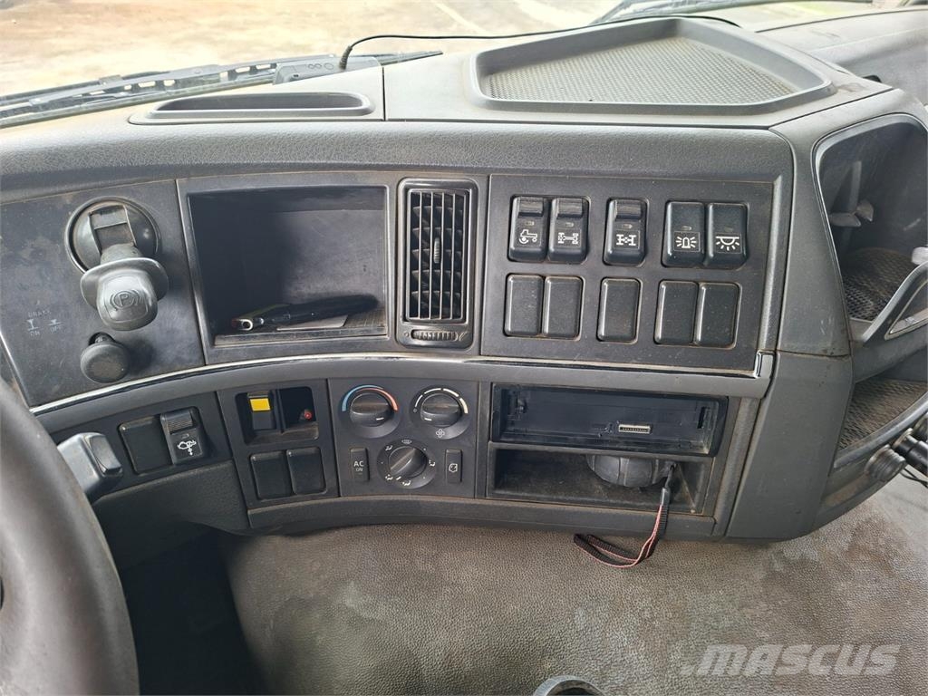 Volvo FM 13 440 86R 8X6 傾卸式卡車