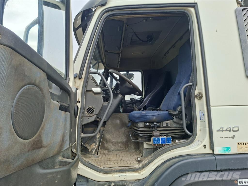 Volvo FM 13 440 86R 8X6 傾卸式卡車