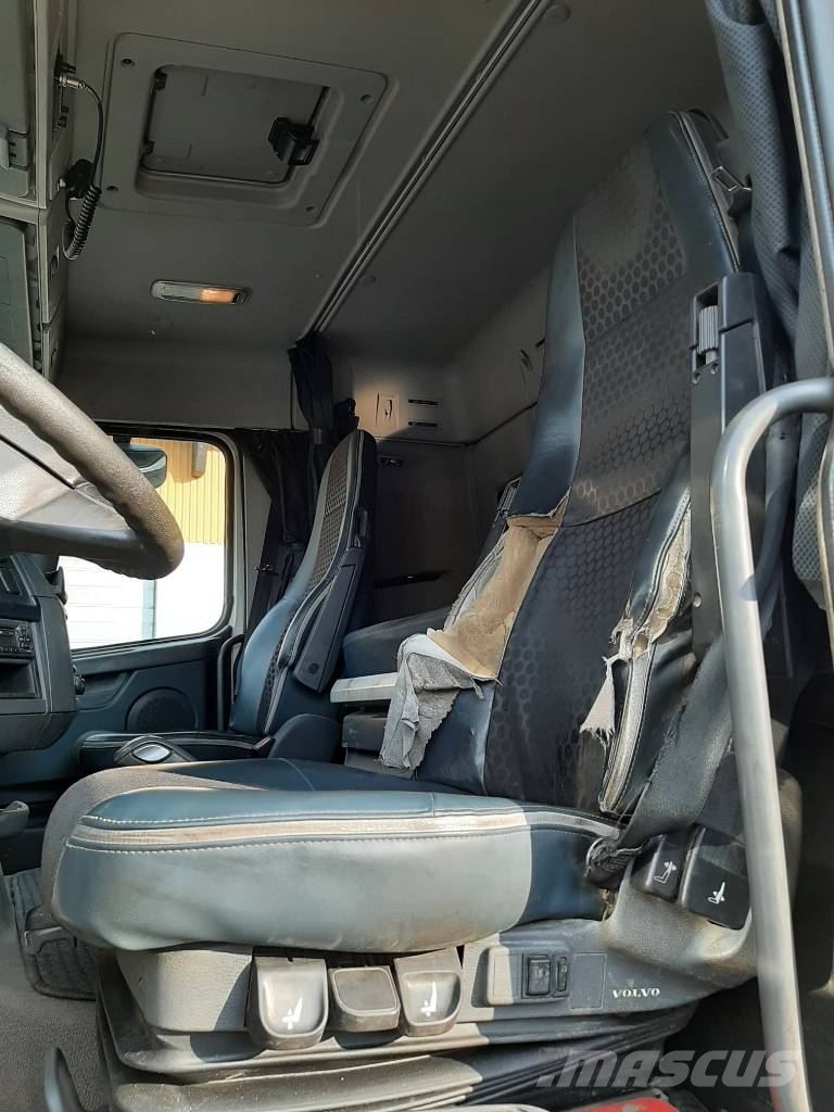 Volvo FH 13 Camiones con caja de remolque