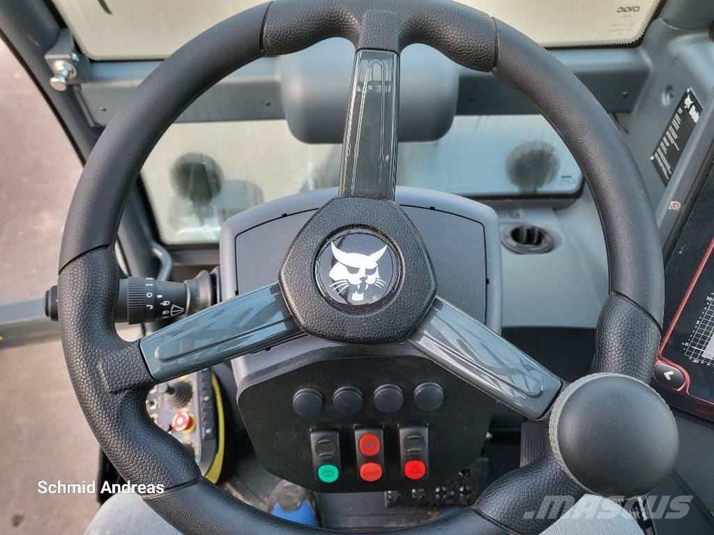 Bobcat TR 60250 EVO 텔러 핸들러